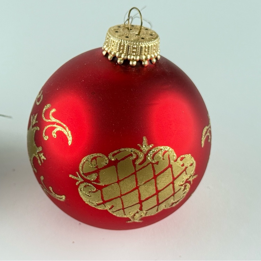 Elegant Blown Glass Holiday Ornament Set - Picture 4 of 5